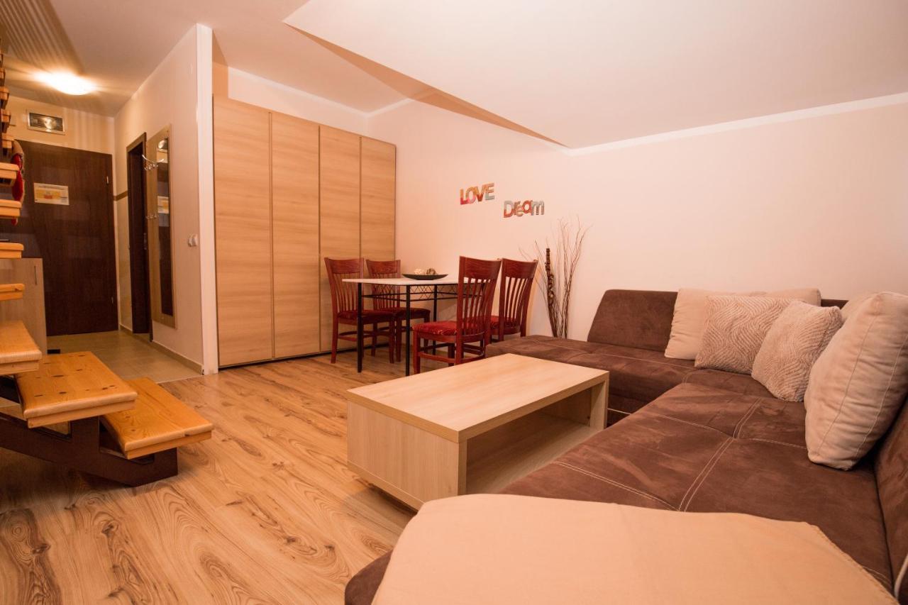 Borovets Gardens Aparthotel Rental Exterior photo
