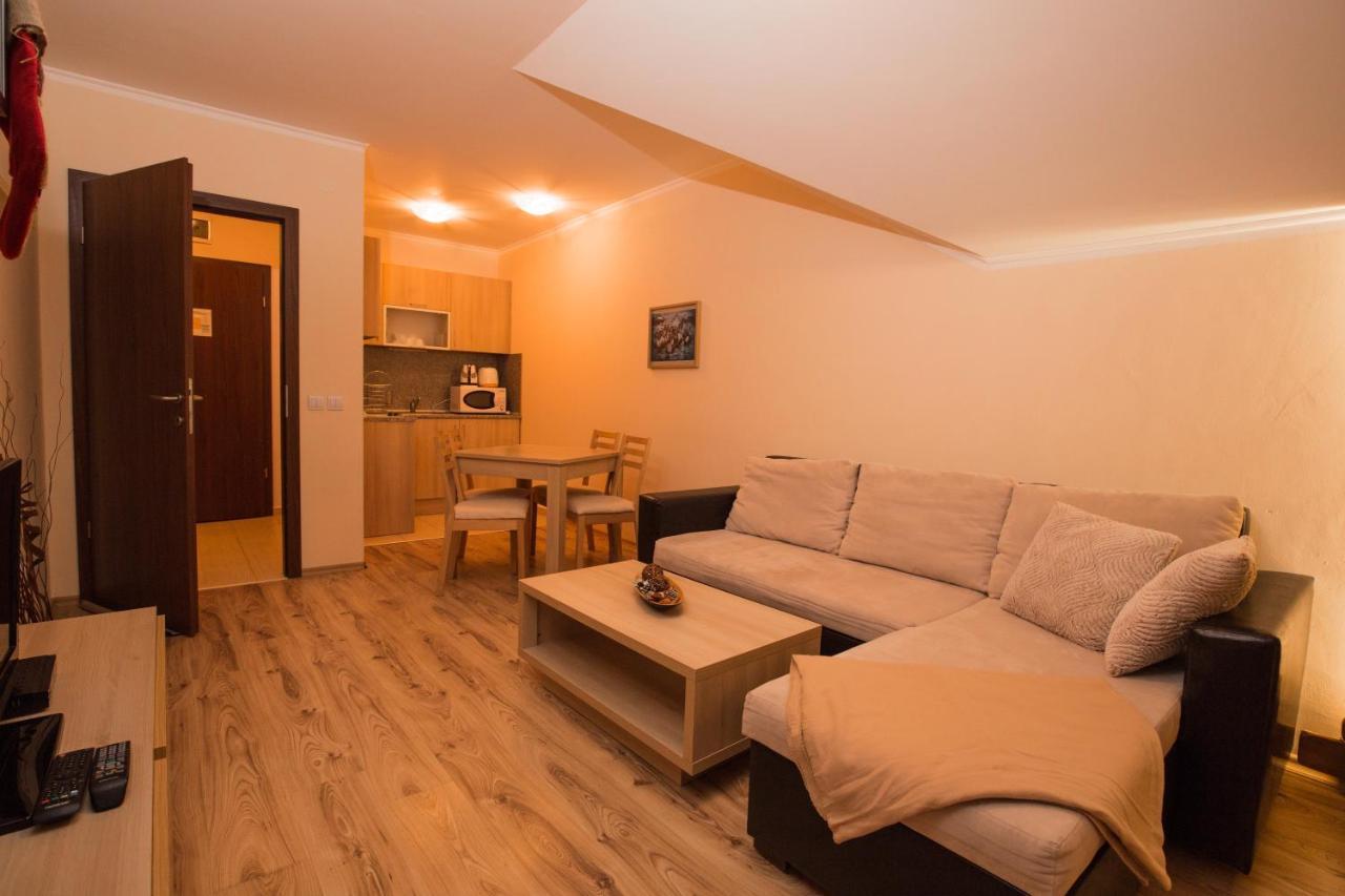 Borovets Gardens Aparthotel Rental Exterior photo